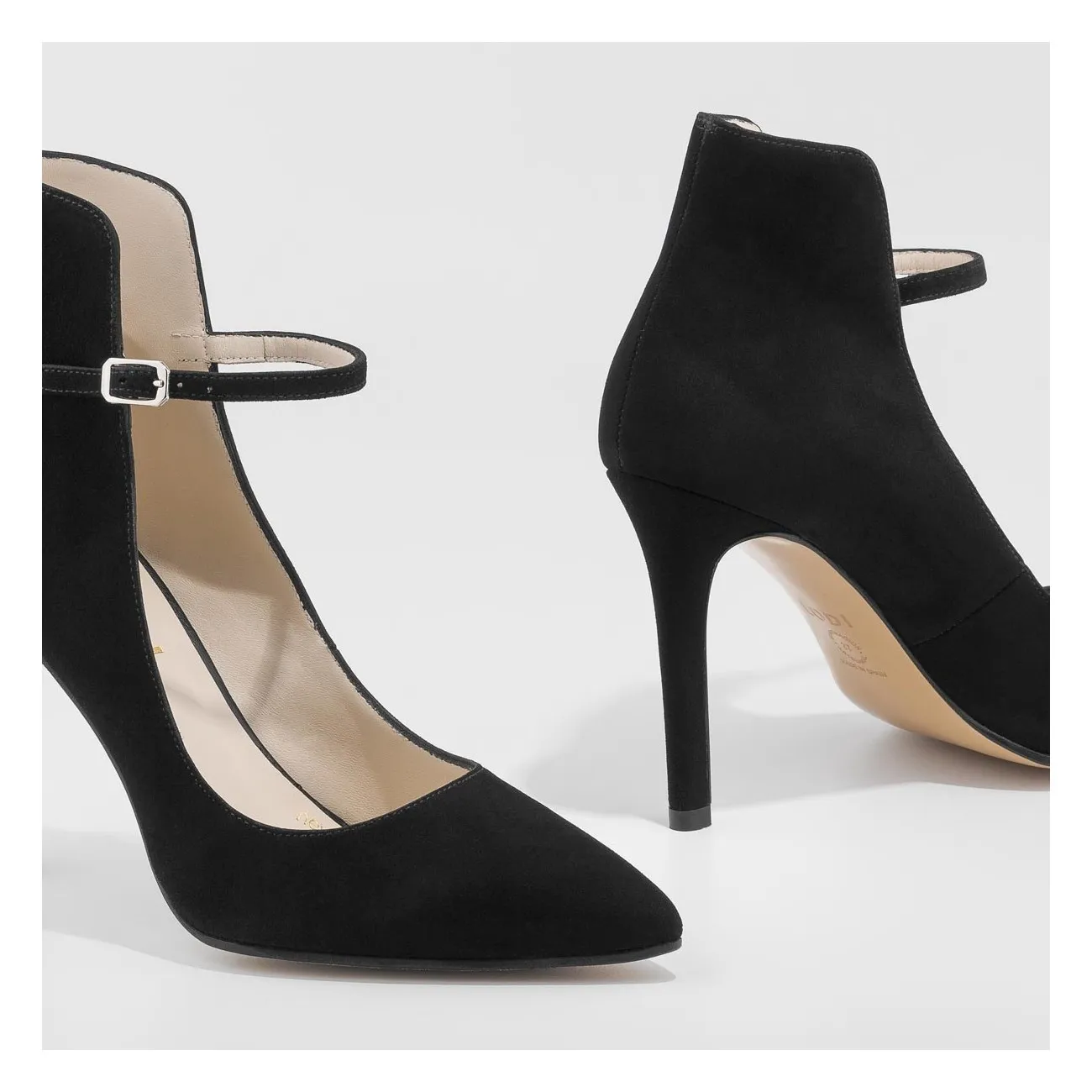 Escarpin montant Vivaz en daim noir | LODI chaussures pour femmes en ligne