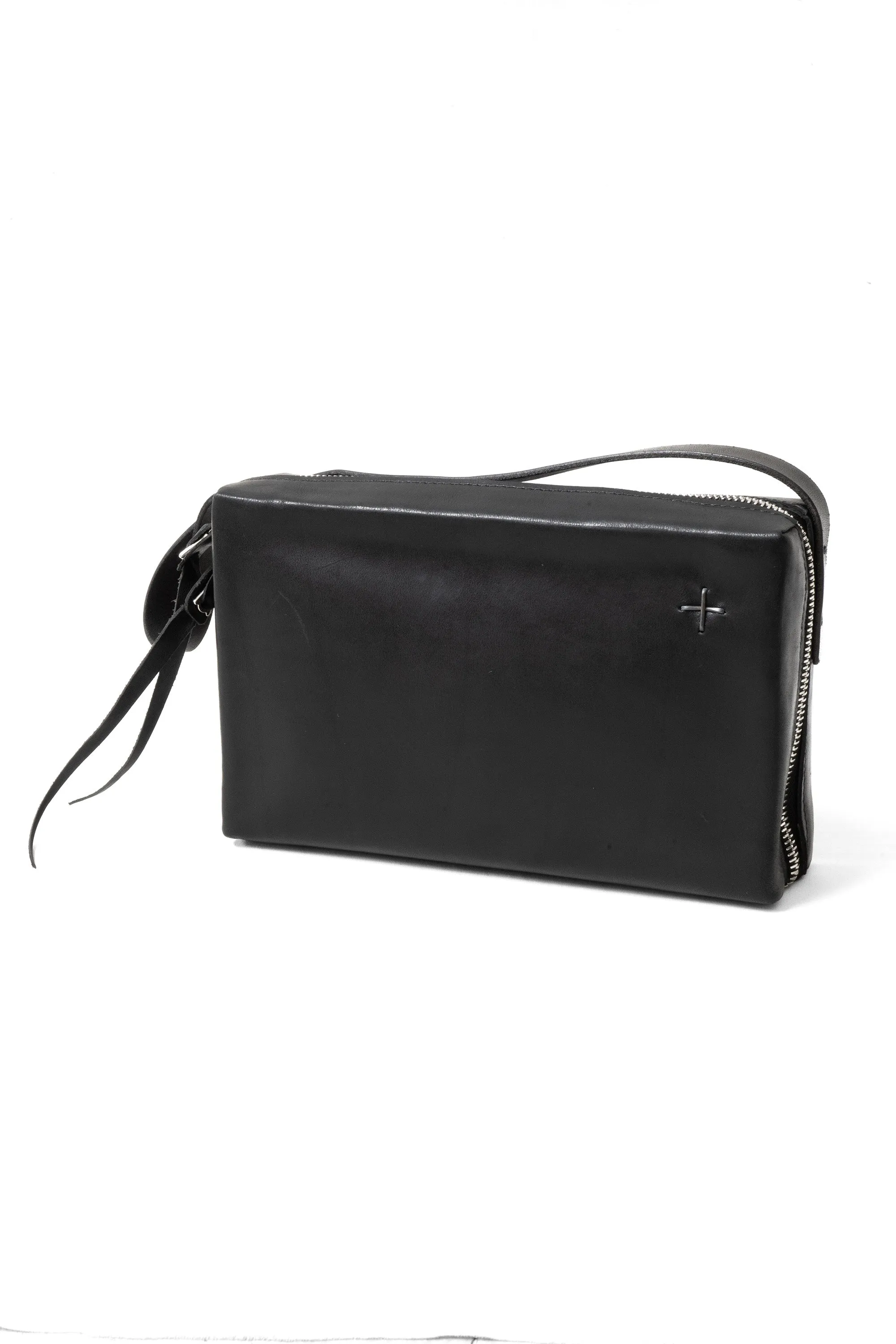 m.a+/BC21 CU 1,5 zipped pochette w/short strap