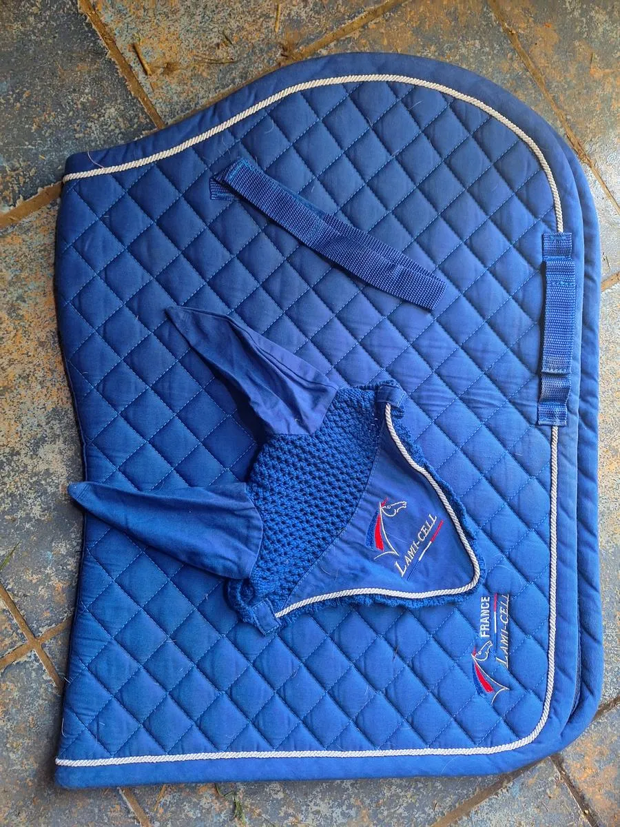 Tapis et bonnet lami celle france