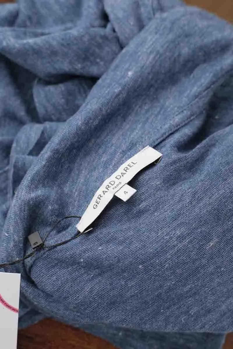Top en lin  Gerard Darel bleu. Matière principale lin. Taille 42